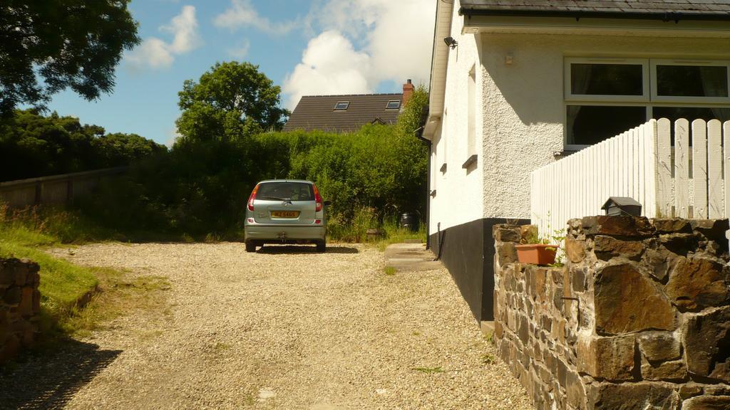 Craigalappan Cottages Holiday Home Бушмілс Екстер'єр фото