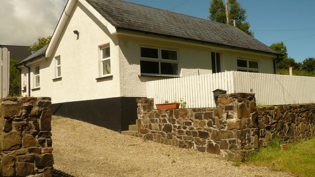 Craigalappan Cottages Holiday Home Бушмілс Екстер'єр фото
